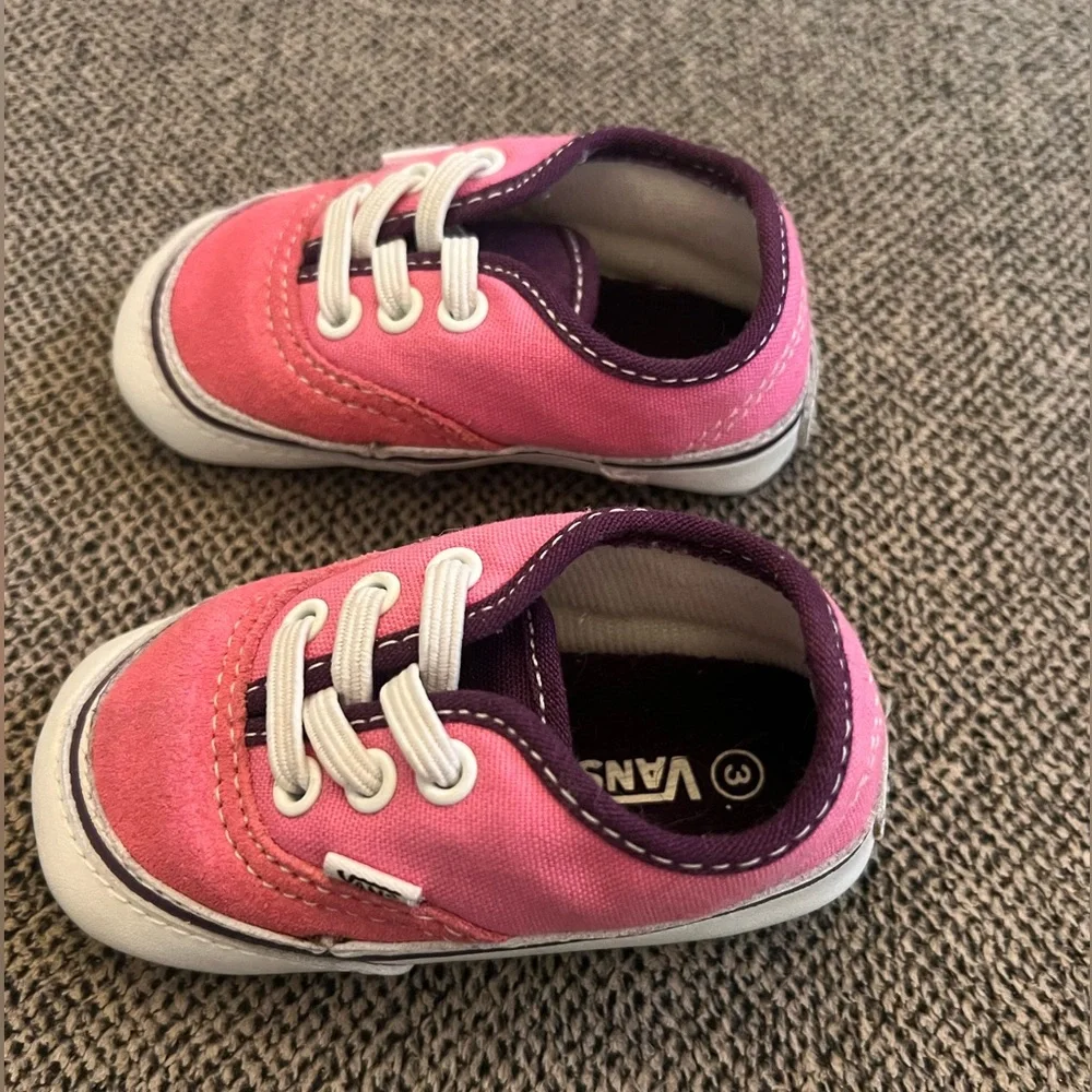Brand new Vans infant crib sneaker size 3